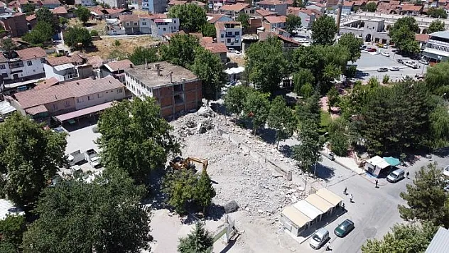 Eskimalatya'daki Eski Kaymakamlık Binasının Yıkımına Başlandı