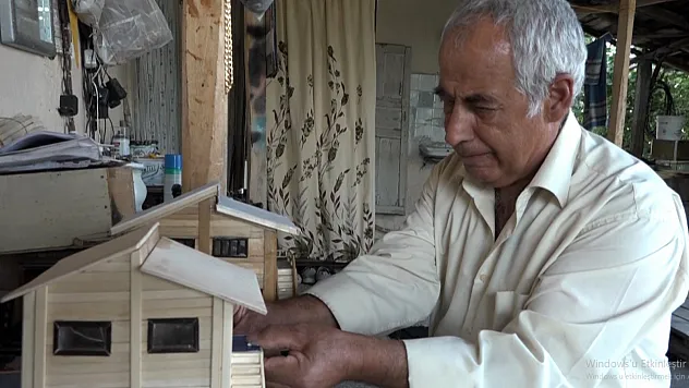 Evini Atölyeye Çeviren Battal Usta, 36 Yıldır Maket Yapıyor