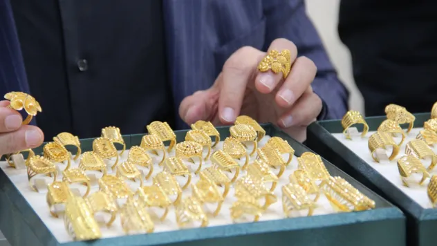 Faiz İndirimi Beklentisi Altını Destekledi: Piyasalarda Güçlü Seçim