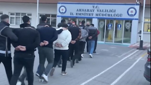 FETÖ'ye Darbe: 67 Tutuklama, 178 Gözaltı
