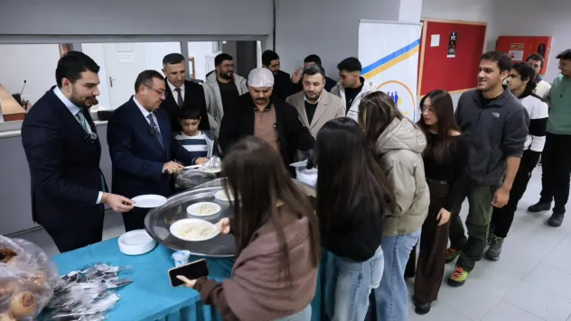 Final Stresine Sıcak Destek: Öğrencilere Tavuk Pilav İkramı