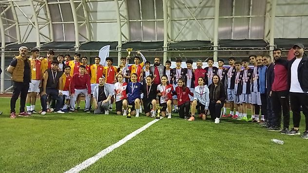 Galata Spor'dan Polis Haftası Turnuvasında Çifte Katılım