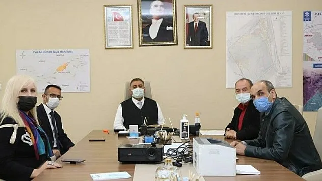 Gazeteciler Palandöken Belediye Başkanını Ziyaret Etti