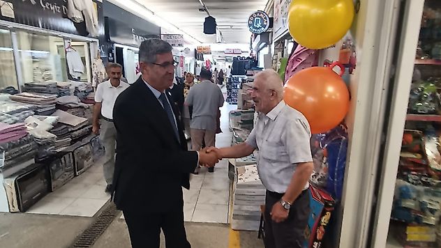Geçici Ticaret Merkezi'nde esnafı ziyaret eden BBP heyeti, talepleri yerinde dinledi