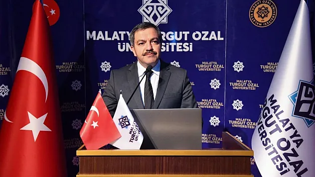 Geçmişten Geleceğe Hemşirelik Konferansı Düzenlendi.