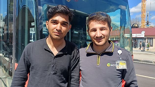 Genç Müzisyenden Malatya Otobüsünde Mini Konser