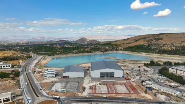 Gençlik ve Spor Bakanı Bak Orduzu Gençlik ve Spor Kompleksinde incelemelerde bulundu