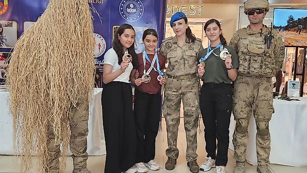 Gülşen Kardeşler, Jandarma'nın 187. Yıl Kutlamalarına Katıldı