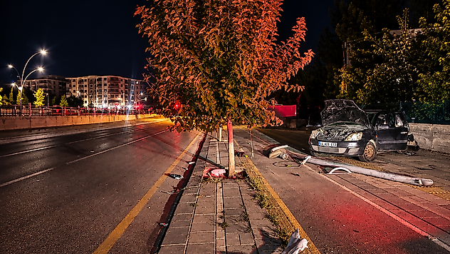 Güney Kuşak Yolunda Kaza: 2 Kişi Yaralandı