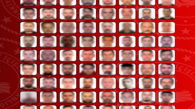 Gürcistan'dan Almanya'ya 72 Kaçak Şüpheli Türkiye'ye İade Edildi