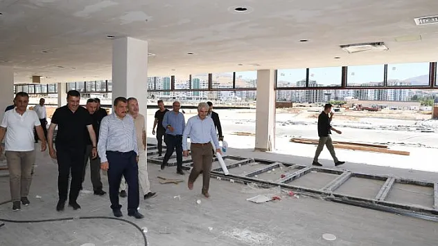 Gürkan,'100. Yıl Parkımız Cumhuriyetimizin 100. Yılına Yakışır Bir Şekilde İnşa Ediliyor'