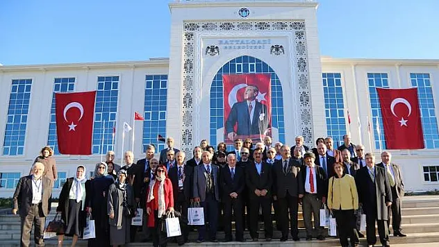 Başkan Gürkan, Aydınlar Ocağı Akademisyenleri İle Biraraya Geldi