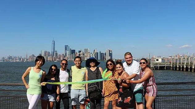 Dünya Değişim Akademisi 98. Merkezini New York'ta Açtı!