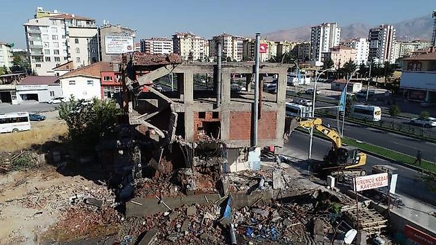 Riskli Binalara Geçit Vermedik, Vermeyeceğiz