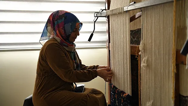 Halı Dokuma Sanattır Zanaattır