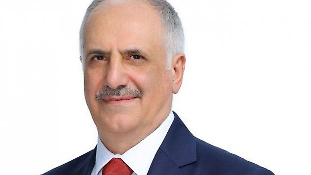 Hazine ve Maliye Bakan Yardımcısı Çelik emeklilik dilekçesini sundu