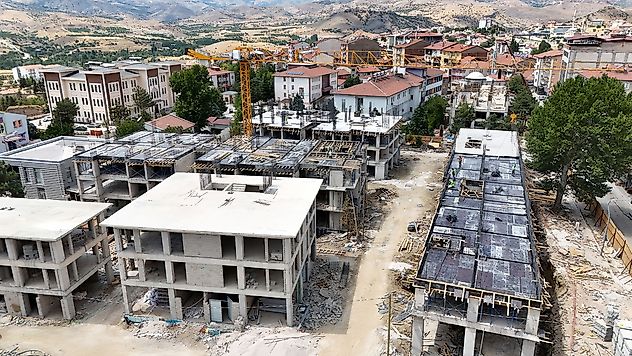 Hekimhan'da Yeni Çarşı Projesinde İnşaatlar Yükselmeye Başladı