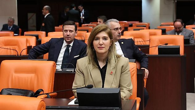 Hukukçu Milletvekili İnanç Siraç Kara Ölmeztoprak