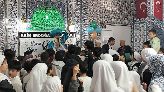 İbrahim Şahin Uyumaz'dan Miniklere Nasreddin Hocalı Şenlik