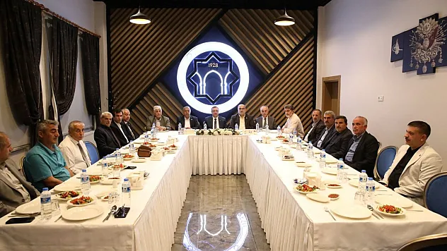 İl Başkanı Bakan, Battalgazi Mahalle Muhtarlarıyla Buluştu