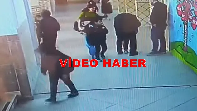 İlkokulda Korku Dolu Anlar: Öğretmenin Müdahalesi Öğrenciyi Hayata Bağladı