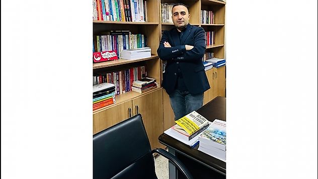 İnönü Üniversitesi Akademisyeninden Türkiye'de Bir İlk: 16 Ciltlik Bağımlılık Serisi Hazırlandı