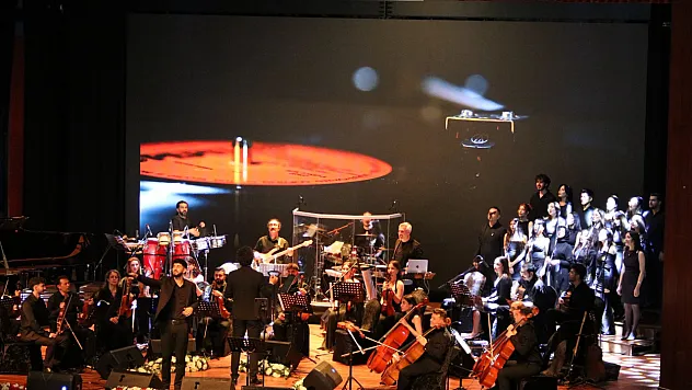 İnönü Üniversitesi'nden Unutulmaz Gece: 'Antika Şarkılar' Sahne Aldı