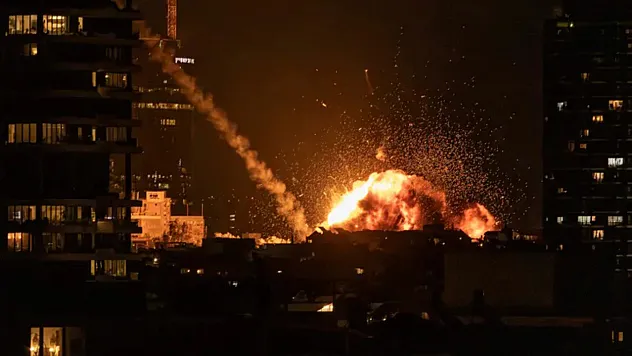 İran'dan Tel Aviv'e Yeni Füze Dalgası