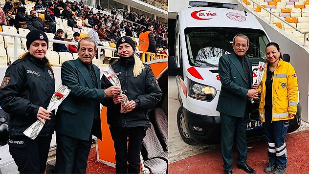 İş İnsanı Yalçın, Kadınlar Günü'nde Karanfil Dağıttı