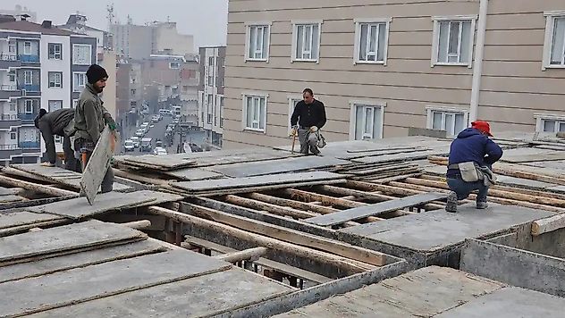 İşçilik Maliyetleri İnşaatta Yıllık Yüzde 30'u Aştı