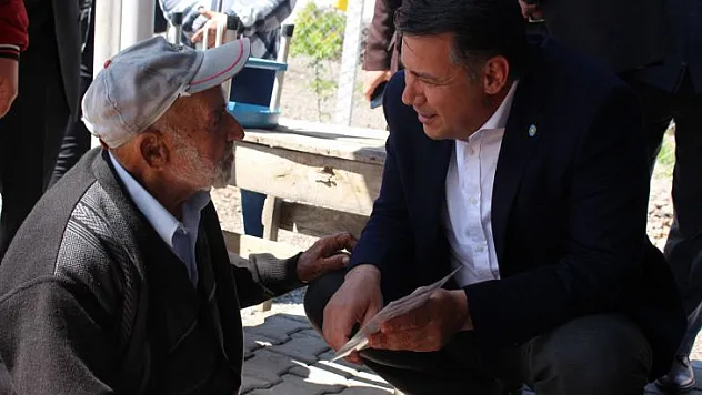 İYİ Partili Göçmez 'Kayısı Her Alanda Değerlendirilmeli'