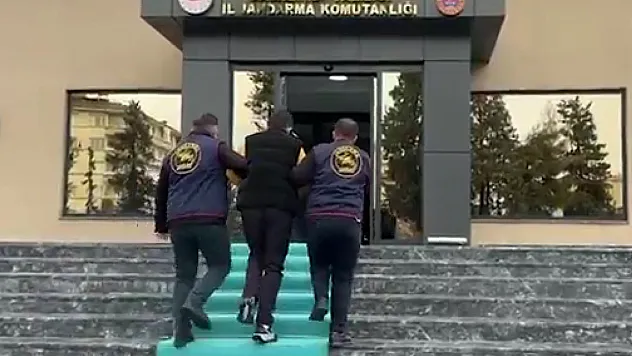 Jandarmadan Büyük Operasyon: 225 Firari Hükümlü Yakalandı