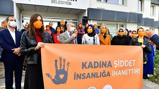 Kadına Şiddet İnsanlığa İhanettir