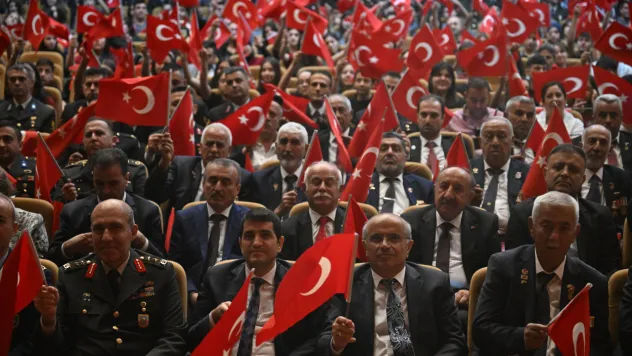 Kahramanlarla Kardeşlik Yolunda: Malatya'da Gaziler Günü Yürüyüşü