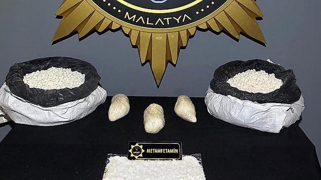 Kale Uygulama Noktasında Büyük Operasyon: 3 Kilo 30 Gram Metamfetamin Yakalandı