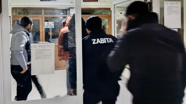 Kar ve Tipi Yolu Kapattı, Vatandaşlar Sosyal Tesislerde Misafir Edildi