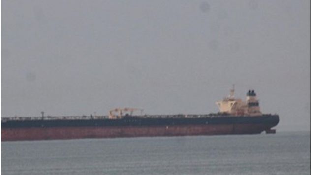 Karadeniz'de Türkiye tankerine İHA isabet etti