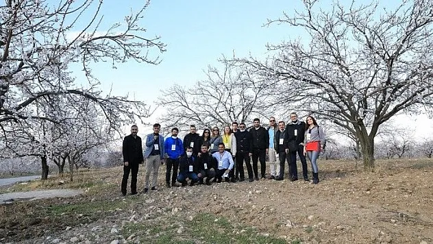 'Kayısı Çiçeği Şenliği' Konukları Battalgazi'ye Hayran Kaldı