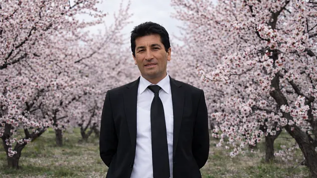 Kayısı Üreticisi Sahipsiz mi? Malatya'dan Sert Çıkış: 'Tembel Siyasetçilikle Sorunlar Çözülmez'