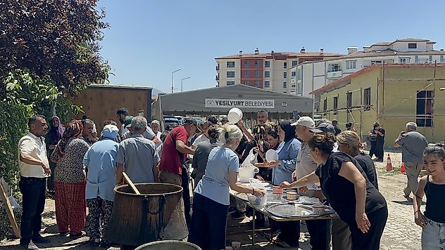 Kerbela Şehitleri Aşure Lokmasıyla Anıldı