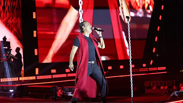 Kıraç, Malatya Kültür Yolu Festivali'nde Binlerce Hayranıyla Buluştu