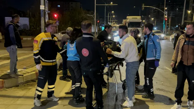 Kırmızı Işık İhlali Kazaya Yol Açtı: 6 Kişi Hastaneye Kaldırıldı