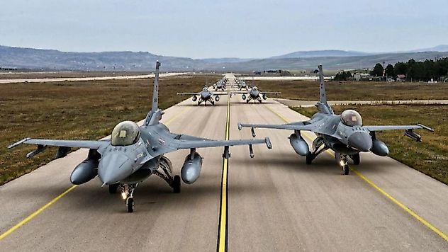 KKTC Semalarında F-16 Hareketliliği