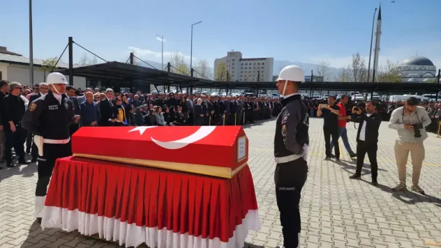 Komiser Özay Memleketine Dualar ile uğurlandı