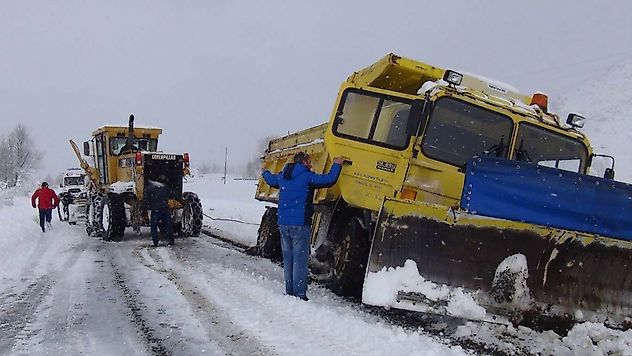 Kop Dağı'nda ulaşıma kar engeli