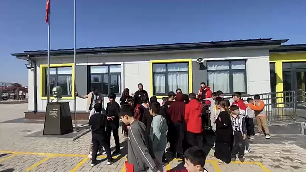 Köy Okulunda Dayanışma Örneği: Gönüllülerden Anlamlı Destek