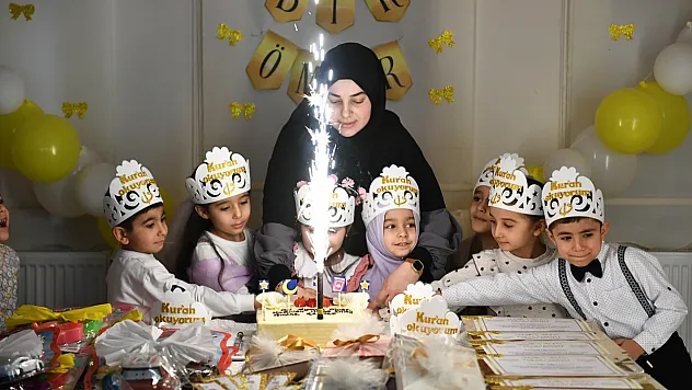 Kur'an-ı Kerim'e Geçiş Programında Duygu Dolu Anlar