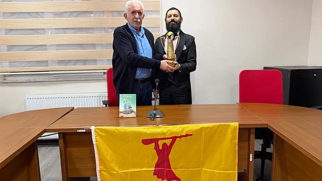 Küresel Barış Çalışmalarına Bir Ödül Daha: Akif Manaf Onurlandırıldı