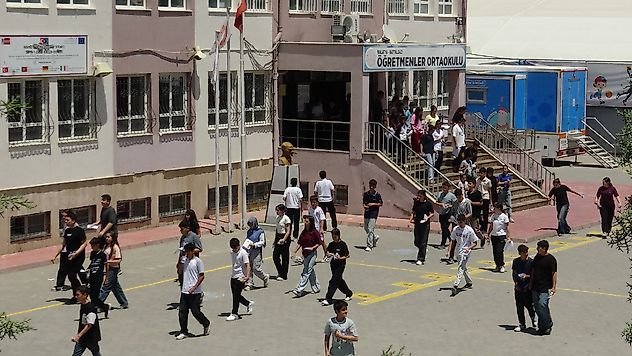 LGS Sonrası İlk Yorumlar: 'Fen Kolaydı, Matematik Zordu'