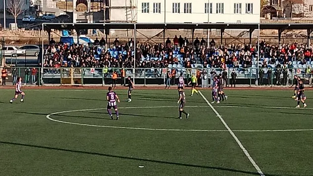 Malatya Arguvanspor evinde Artvin Hopaspor ile 1-1 berabere kaldı.